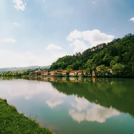 Gros Апартаменты *